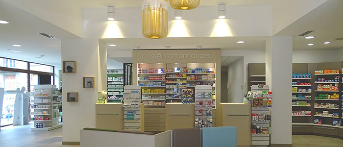 Agencement_Transfert_Pharmacie-TRAVOUILLON_Normandie_Calvados_UNE