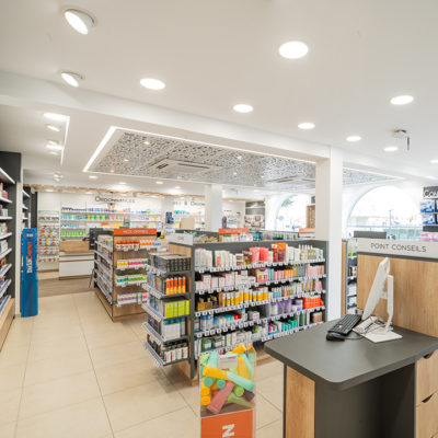amenagement espace commercial rennes pharmacie
