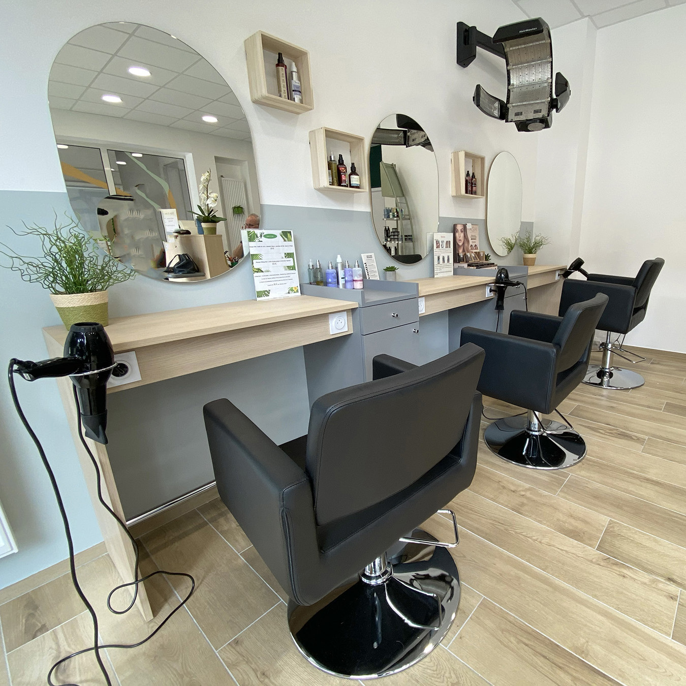 agencement salon coiffure bretagne ille et vilaine vitre hair et bio
