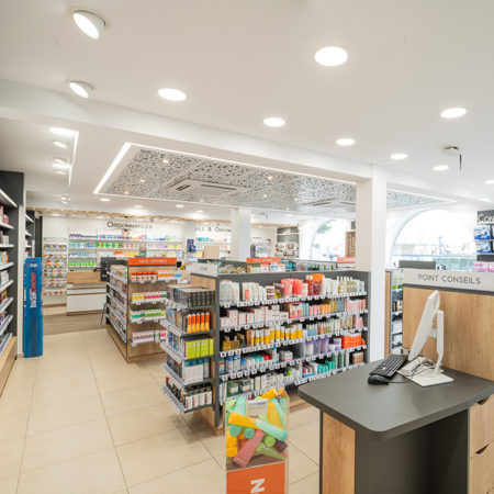 agencement pharmacie ergonomie conseil client saint brieuc cote armorsaint malo ille et vilaine
